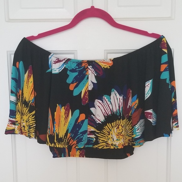 Wall St. Black Floral Crop Top & Maxi Skirt Set - Picture 7 of 8